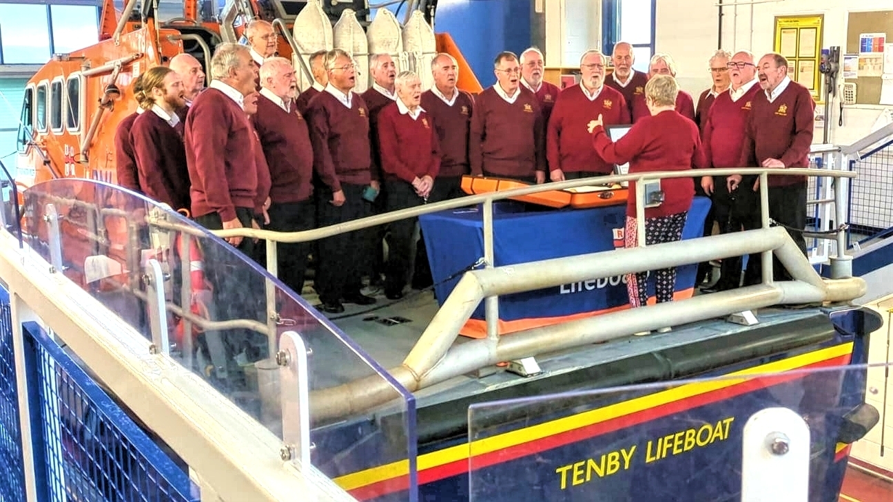 Tenby Male Choir performing for the RNLI